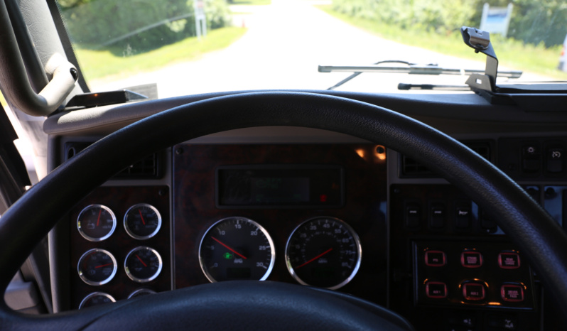 2021 Kenworth T270, Under CDL, PX9 350hp, Allison Auto, Air Ride, Summit 10620 Crane, Lube Skid, 104k Miles, 3600 Hrs full