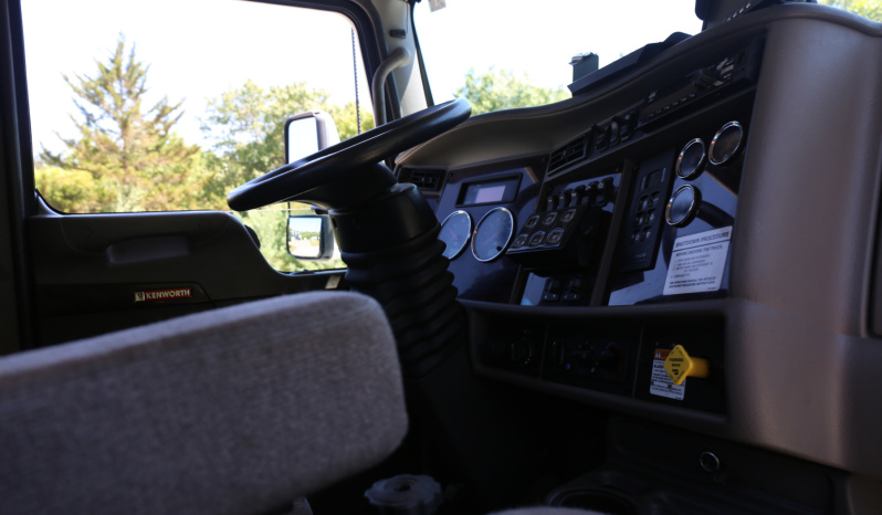 2021 Kenworth T270, Under CDL, PX9 350hp, Allison Auto, Air Ride, Summit 10620 Crane, Lube Skid, 104k Miles, 3600 Hrs full