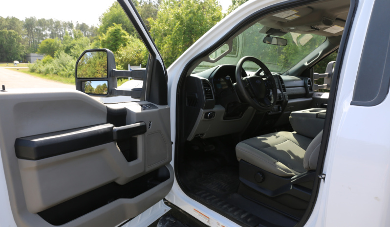 2020 Ford F600 Mechanics Truck, Summit 6620 Crane, Hydraulic Compressor, 148k Miles, 22k GVWR, 1 Owner full