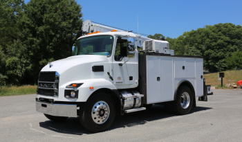 2023 Mack MD6 Mechanics Truck, Under CDL, Stellar 12630 Crane, 79k Miles, Cummins Diesel full