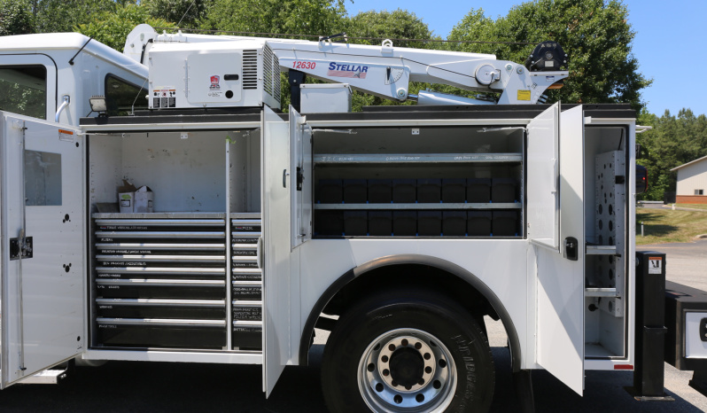 2023 Mack MD6 Mechanics Truck, Under CDL, Stellar 12630 Crane, 79k Miles, Cummins Diesel full