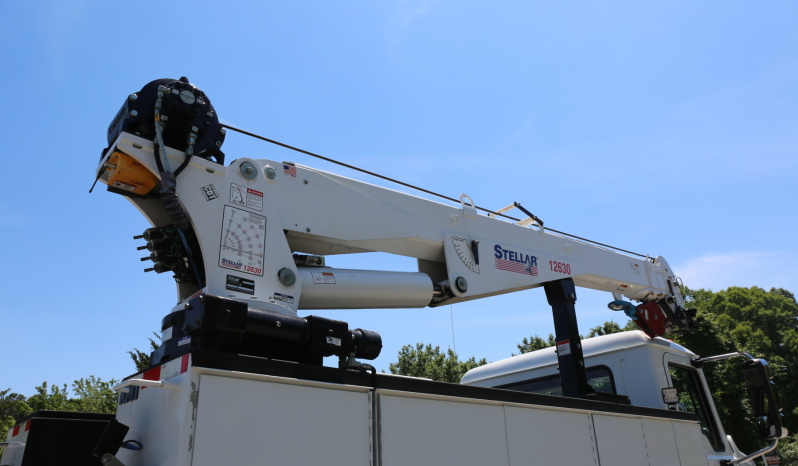 2023 Mack MD6 Mechanics Truck, Under CDL, Stellar 12630 Crane, 79k Miles, Cummins Diesel full