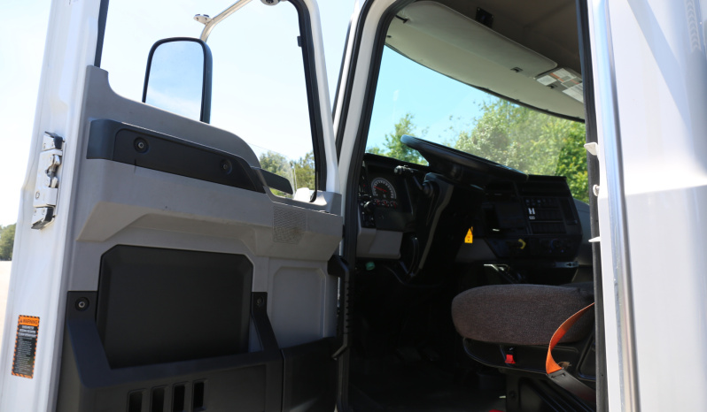 2023 Mack MD6 Mechanics Truck, Under CDL, Stellar 12630 Crane, 79k Miles, Cummins Diesel full