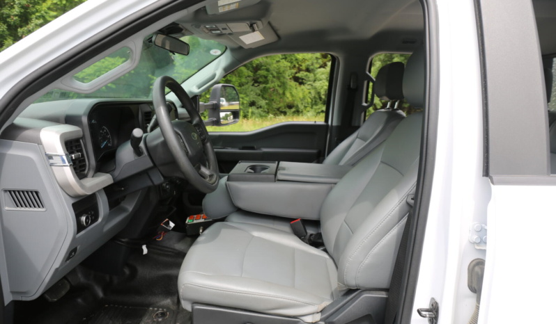 2024 Ford F550 Service Truck, 7k Miles, 4×4, Diesel, Lube Skid, Stellar 7621 Crane, TMAX Mechanics Body full