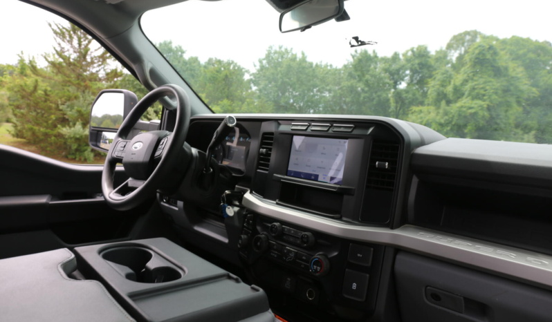 2024 Ford F550 Service Truck, 7k Miles, 4×4, Diesel, Lube Skid, Stellar 7621 Crane, TMAX Mechanics Body full