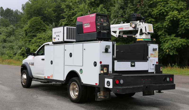 2015 Ram 5500, Cummins Diesel Mechanics Truck, Summit 6620, Welder, Drawers, Compressor, Service Truck full