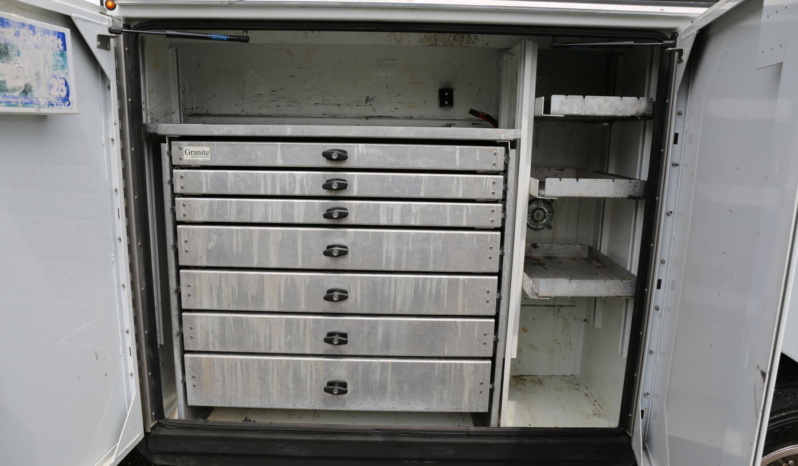 2015 Ram 5500, Cummins Diesel Mechanics Truck, Summit 6620, Welder, Drawers, Compressor, Service Truck full