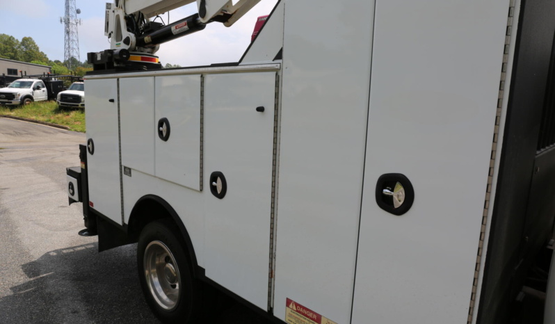 2015 Ram 5500, Cummins Diesel Mechanics Truck, Summit 6620, Welder, Drawers, Compressor, Service Truck full