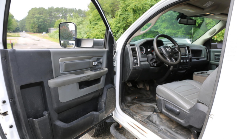2015 Ram 5500, Cummins Diesel Mechanics Truck, Summit 6620, Welder, Drawers, Compressor, Service Truck full