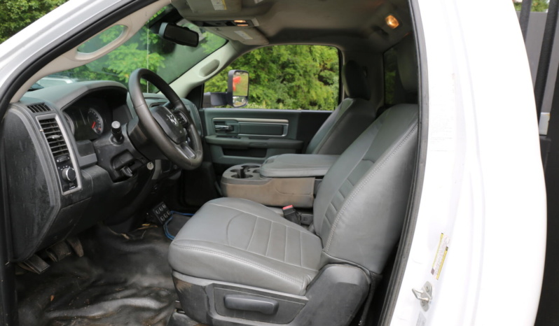 2015 Ram 5500, Cummins Diesel Mechanics Truck, Summit 6620, Welder, Drawers, Compressor, Service Truck full