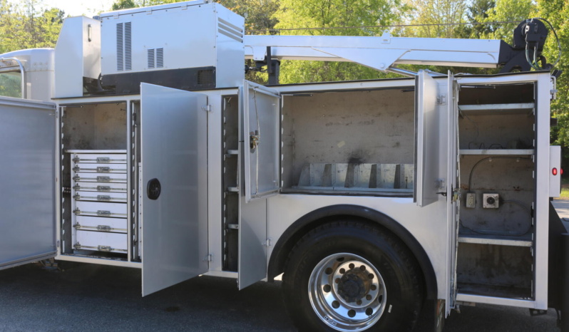 2021 Kenworth T270, Under CDL, 14′ IMT Body, 10k 30′ Crane, 151k Miles, PX7, Allison Auto full