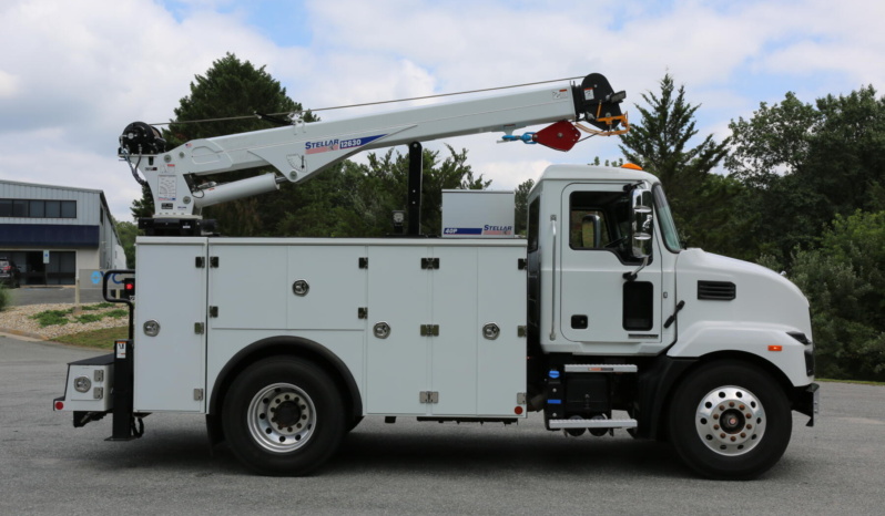 2023 Mack MD6 Mechanics Truck, Stellar TMAX Service Body, Under CDL, 12630 Crane, 42k Miles, Cummins Diesel, Allison Auto full