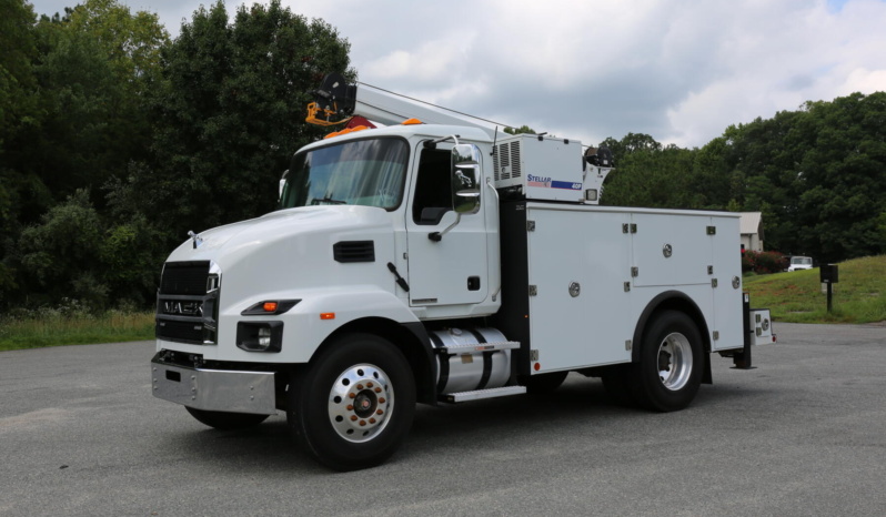 2023 Mack MD6 Mechanics Truck, Stellar TMAX Service Body, Under CDL, 12630 Crane, 42k Miles, Cummins Diesel, Allison Auto full