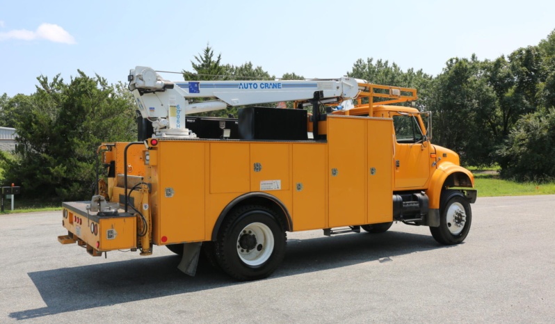 2000 International 4800, AWD, DT466E 250HP, 14′ Service Body, 6k Autocrane, Mechanics Truck, 170k Miles full