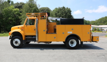 2000 International 4800, AWD, DT466E 250HP, 14′ Service Body, 6k Autocrane, Mechanics Truck, 170k Miles full