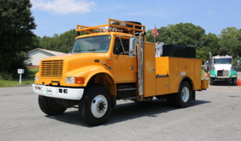 2000 International 4800, AWD, DT466E 250HP, 14′ Service Body, 6k Autocrane, Mechanics Truck, 170k Miles full