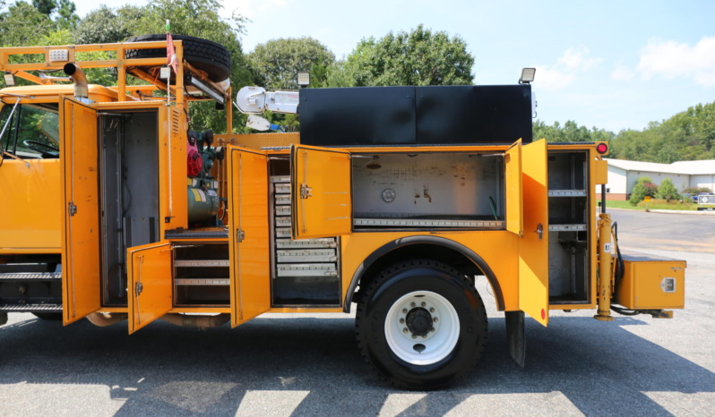 2000 International 4800, AWD, DT466E 250HP, 14′ Service Body, 6k Autocrane, Mechanics Truck, 170k Miles full