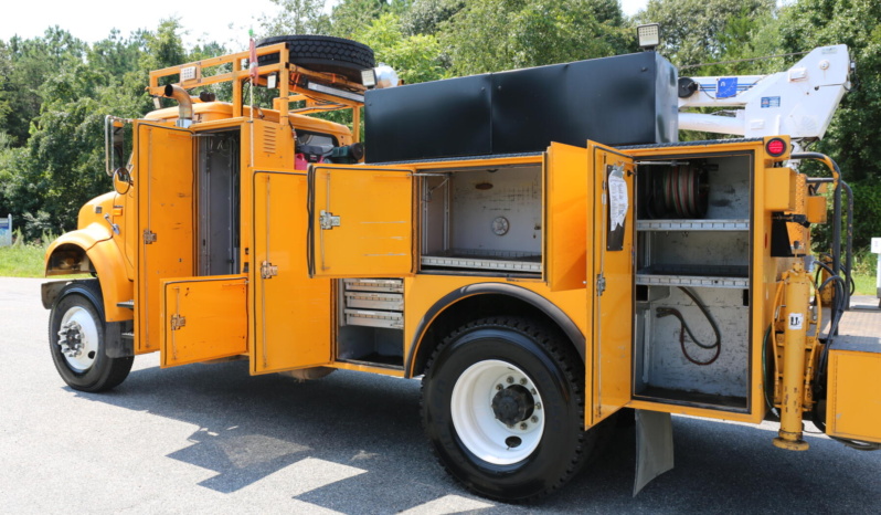 2000 International 4800, AWD, DT466E 250HP, 14′ Service Body, 6k Autocrane, Mechanics Truck, 170k Miles full
