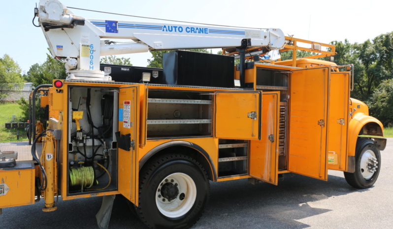 2000 International 4800, AWD, DT466E 250HP, 14′ Service Body, 6k Autocrane, Mechanics Truck, 170k Miles full