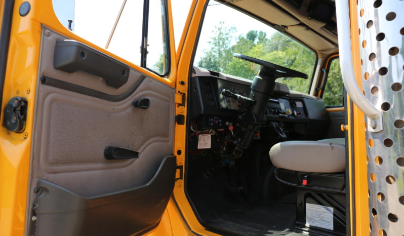 2000 International 4800, AWD, DT466E 250HP, 14′ Service Body, 6k Autocrane, Mechanics Truck, 170k Miles full