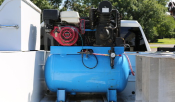 2024 Chevrolet 3500HD, Duramax Diesel, 15k Miles, 8′ Reading Service Body, Autocrane EC3, 4×4 full