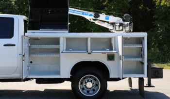 2024 Chevrolet 3500HD, Duramax Diesel, 15k Miles, 8′ Reading Service Body, Autocrane EC3, 4×4 full