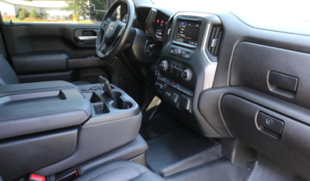 2024 Chevrolet 3500HD, Duramax Diesel, 15k Miles, 8′ Reading Service Body, Autocrane EC3, 4×4 full