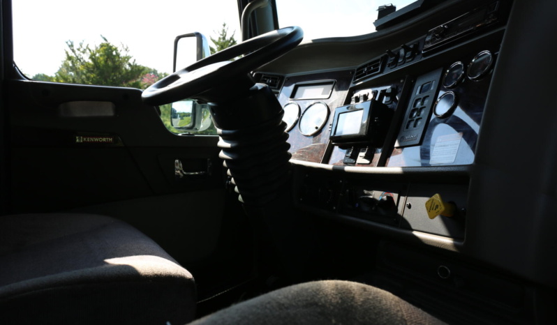 2020 Kenworth T270, PX9 350HP, Under CDL, Air Ride, Summit 10620 Crane, Lube Skid, Compressor, 107k Miles, 5700 Hours full
