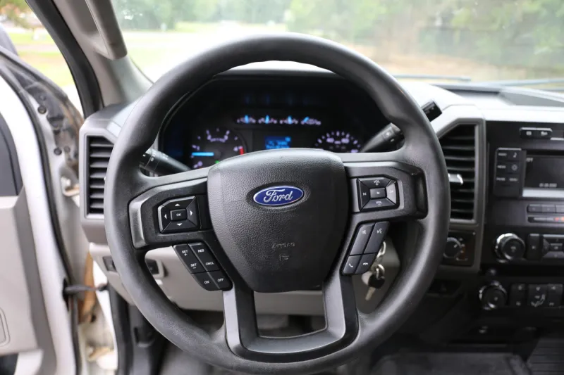 2019 Ford F550 Mechanics Truck, EC4000 Crane, 11′ Stellar Bed, Lube Skid, 4×4, Diesel, 171k Miles — Cab 5
