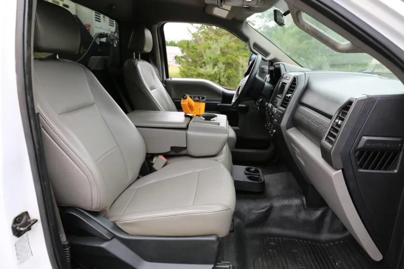 2019 Ford F550 Mechanics Truck, EC4000 Crane, 11′ Stellar Bed, Lube Skid, 4×4, Diesel, 171k Miles — Cab 8