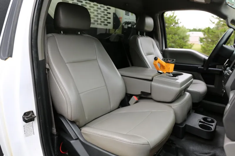 2019 Ford F550 Mechanics Truck, EC4000 Crane, 11′ Stellar Bed, Lube Skid, 4×4, Diesel, 171k Miles — Cab 9