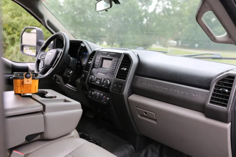 2019 Ford F550 Mechanics Truck, EC4000 Crane, 11′ Stellar Bed, Lube Skid, 4×4, Diesel, 171k Miles — Cab 10