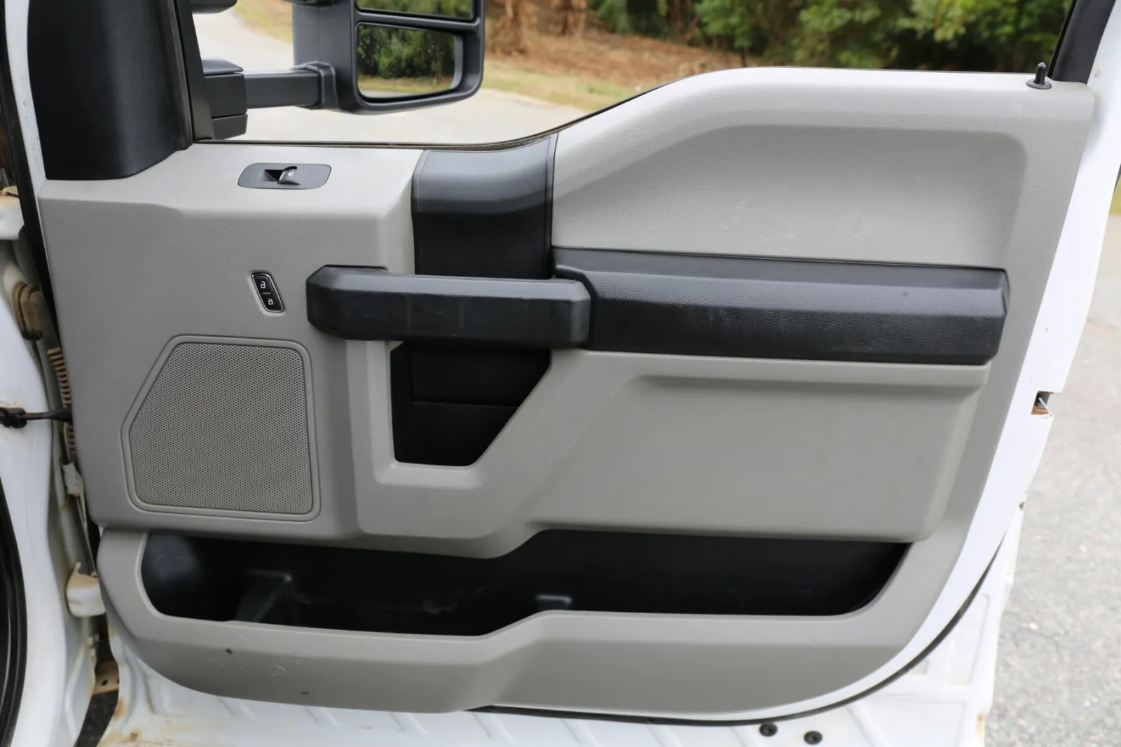 2019 Ford F550 Mechanics Truck, EC4000 Crane, 11′ Stellar Bed, Lube Skid, 4×4, Diesel, 171k Miles — Cab 19