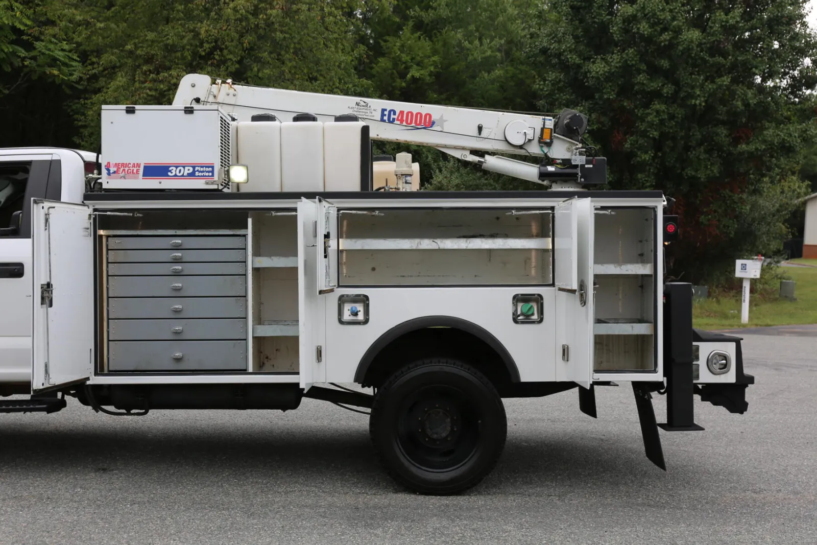 2019 Ford F550 Mechanics Truck, EC4000 Crane, 11′ Stellar Bed, Lube Skid, 4×4, Diesel, 171k Miles — Bed 24