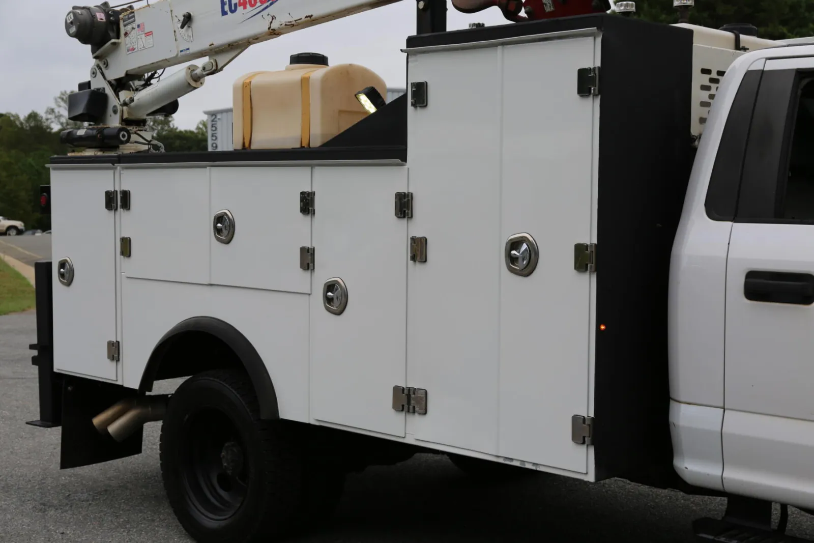 2019 Ford F550 Mechanics Truck, EC4000 Crane, 11′ Stellar Bed, Lube Skid, 4×4, Diesel, 171k Miles — Bed 36