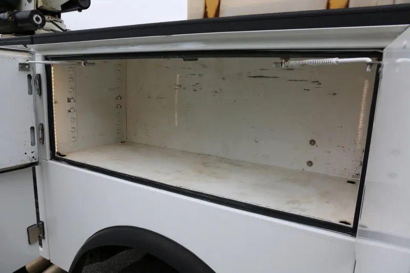 2019 Ford F550 Mechanics Truck, EC4000 Crane, 11′ Stellar Bed, Lube Skid, 4×4, Diesel, 171k Miles — Bed 24
