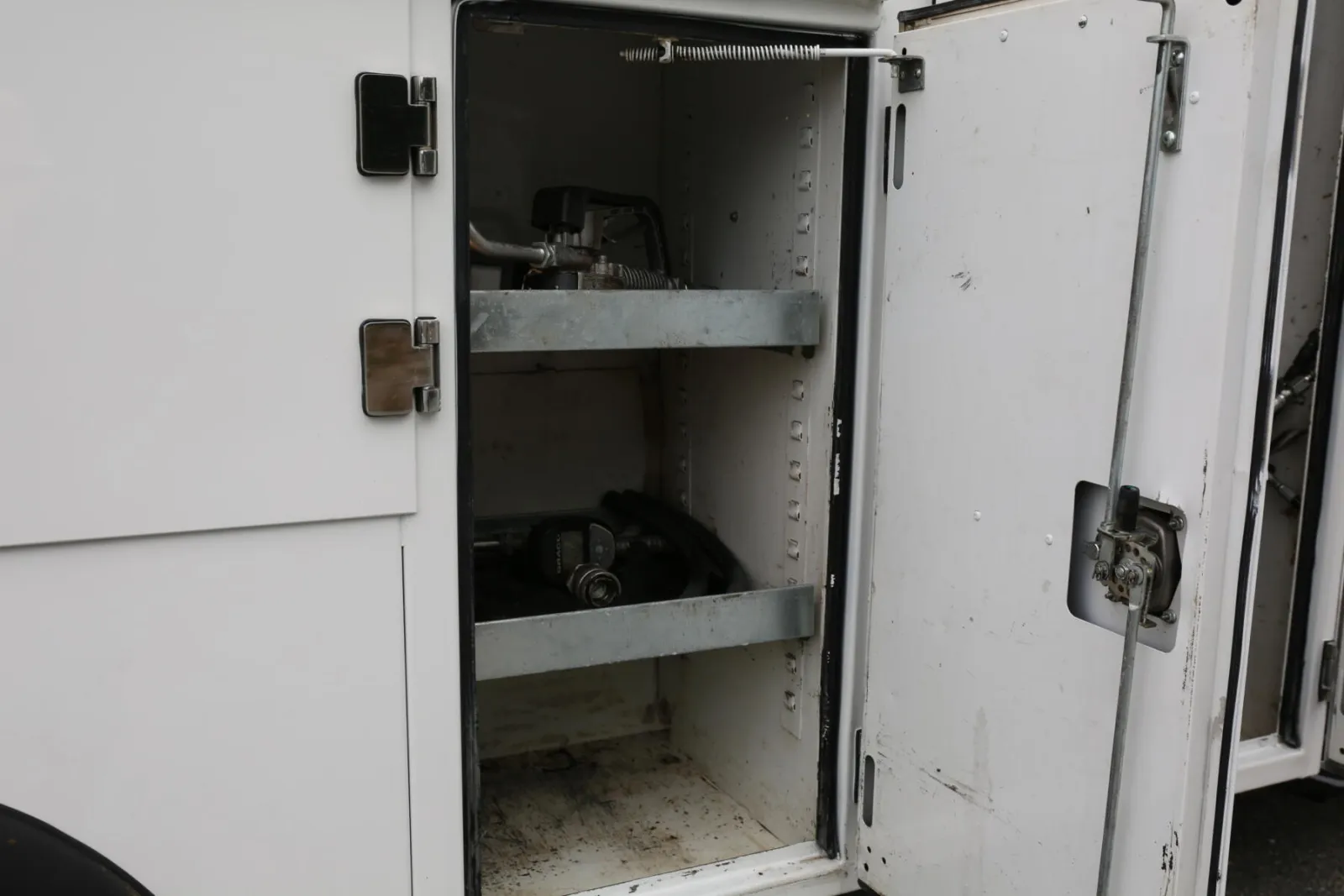 2019 Ford F550 Mechanics Truck, EC4000 Crane, 11′ Stellar Bed, Lube Skid, 4×4, Diesel, 171k Miles — Bed 46