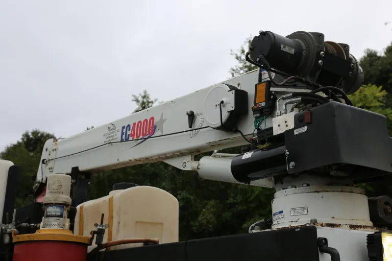 2019 Ford F550 Mechanics Truck, EC4000 Crane, 11′ Stellar Bed, Lube Skid, 4×4, Diesel, 171k Miles — Crane 3