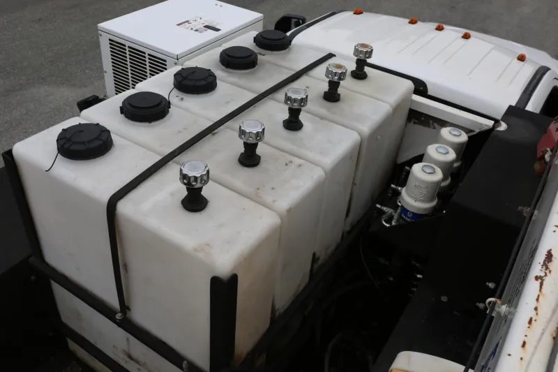 2019 Ford F550 Mechanics Truck, EC4000 Crane, 11′ Stellar Bed, Lube Skid, 4×4, Diesel, 171k Miles — Bed 33