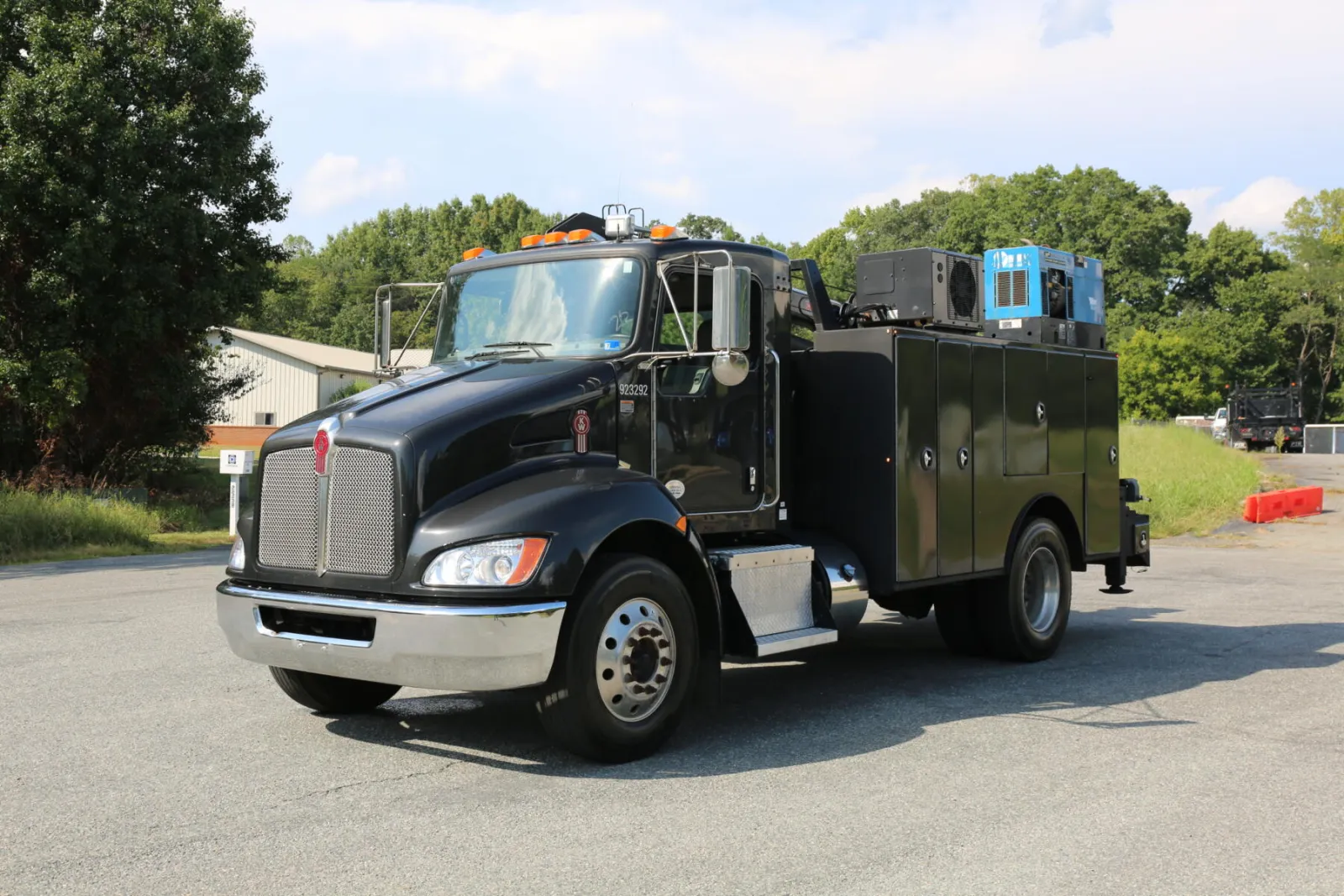 2019 Kenworth T270, Under CDL Mechanics Truck, Air Ride, Summit 10620 Crane, 190k Miles, 5800 Hours — Exterior 10