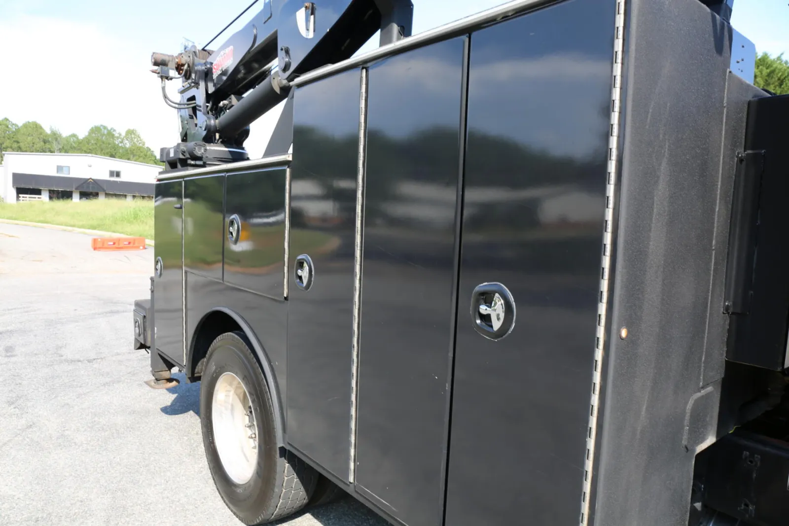 2019 Kenworth T270, Under CDL Mechanics Truck, Air Ride, Summit 10620 Crane, 190k Miles, 5800 Hours — Bed 21