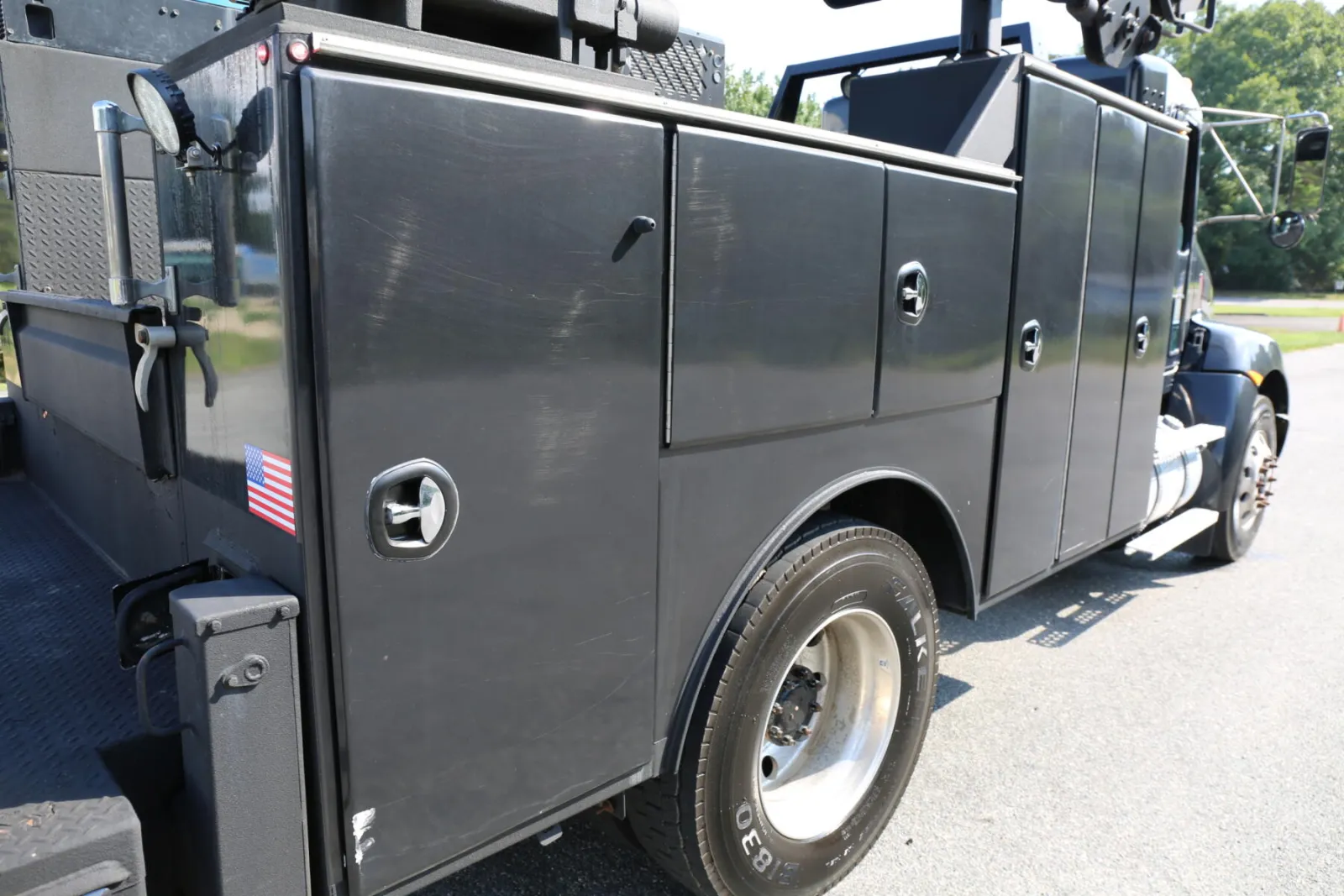 2019 Kenworth T270, Under CDL Mechanics Truck, Air Ride, Summit 10620 Crane, 190k Miles, 5800 Hours — Bed 22