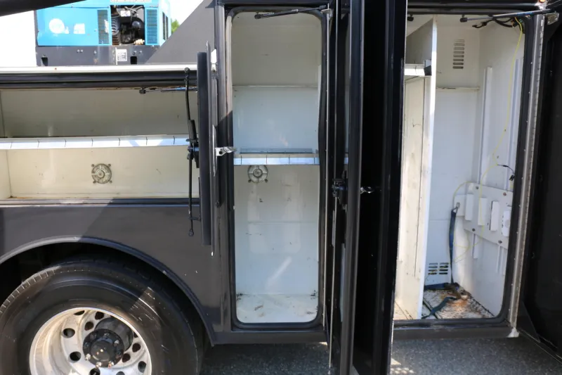 2019 Kenworth T270, Under CDL Mechanics Truck, Air Ride, Summit 10620 Crane, 190k Miles, 5800 Hours — Bed 16