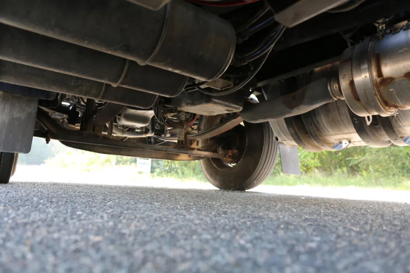 2019 Kenworth T270, Under CDL Mechanics Truck, Air Ride, Summit 10620 Crane, 190k Miles, 5800 Hours — Undercarriage 5