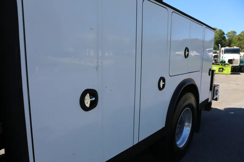 2020 Kenworth T270, Air Ride, Under CDL, Autocrane HC12s, 175k Miles, 7k Hours, PX7/Allison Auto — Bed 2
