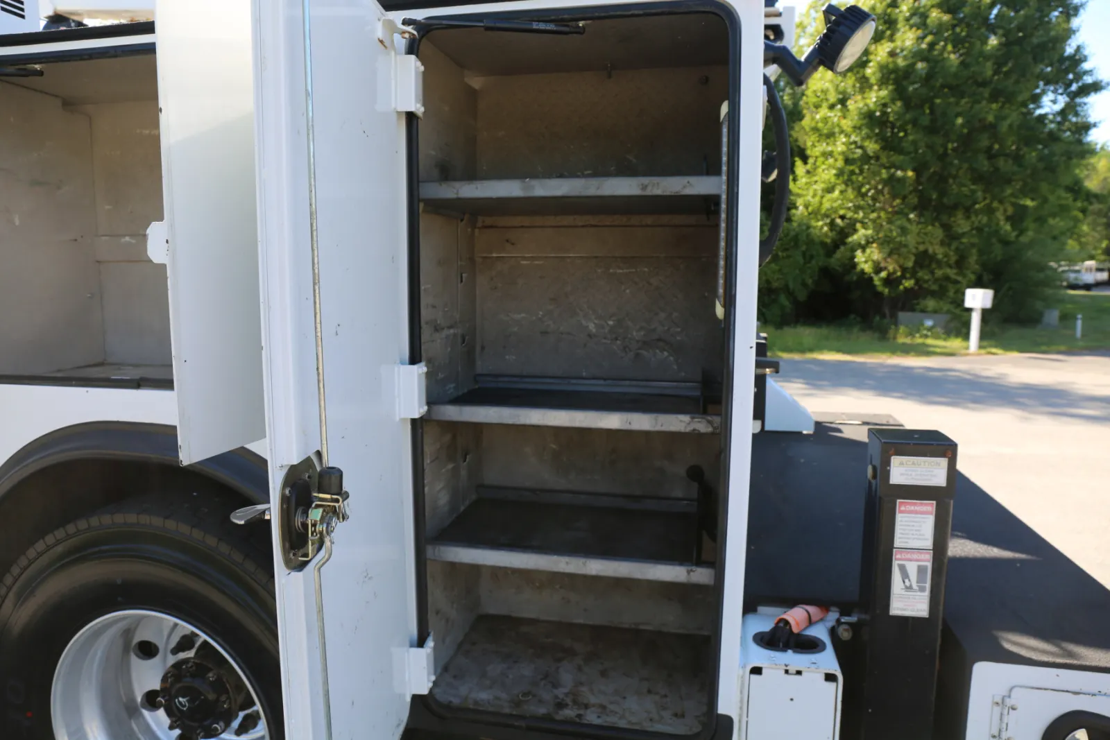 2020 Kenworth T270, Air Ride, Under CDL, Autocrane HC12s, 175k Miles, 7k Hours, PX7/Allison Auto — Bed 19