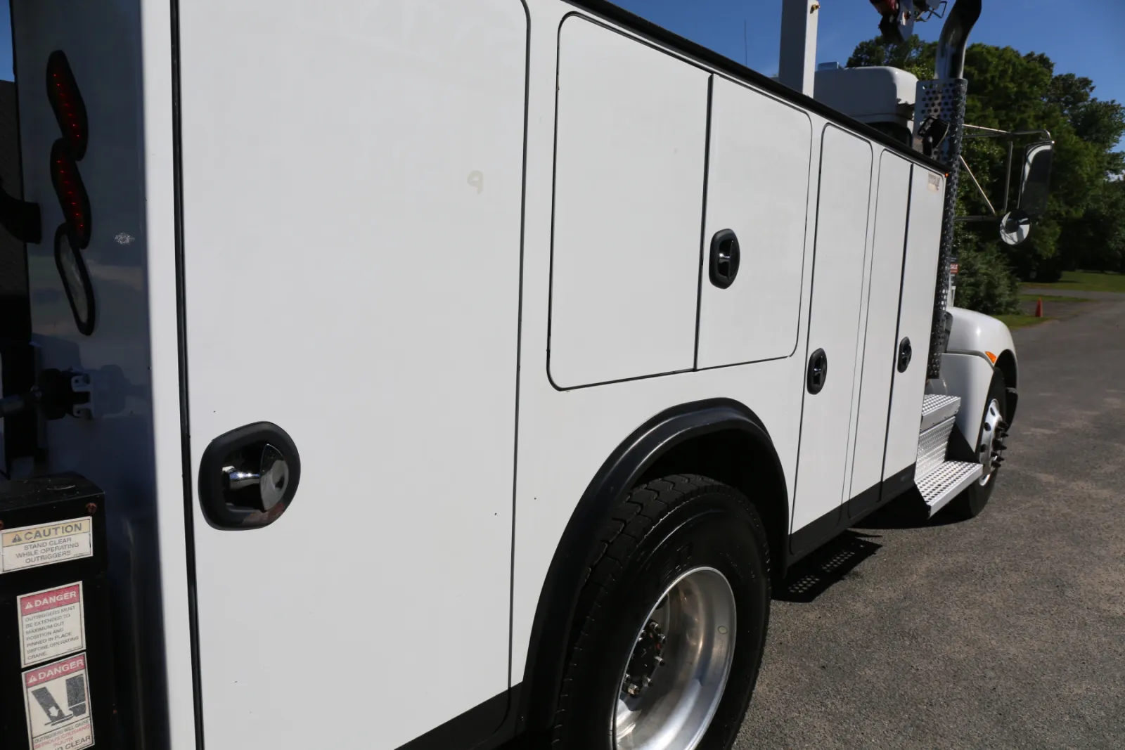 2020 Kenworth T270, Air Ride, Under CDL, Autocrane HC12s, 175k Miles, 7k Hours, PX7/Allison Auto — Bed 22
