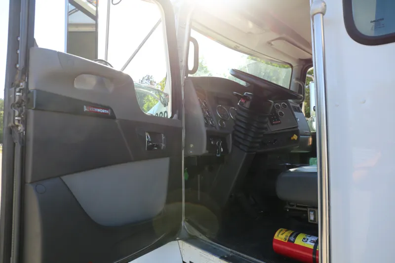 2020 Kenworth T270, Air Ride, Under CDL, Autocrane HC12s, 175k Miles, 7k Hours, PX7/Allison Auto — Cab 1