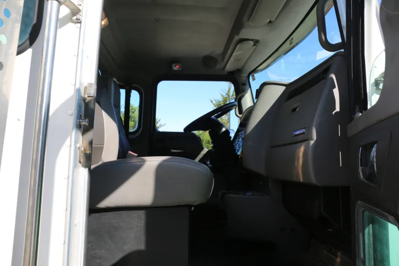 2020 Kenworth T270, Air Ride, Under CDL, Autocrane HC12s, 175k Miles, 7k Hours, PX7/Allison Auto — Cab 6