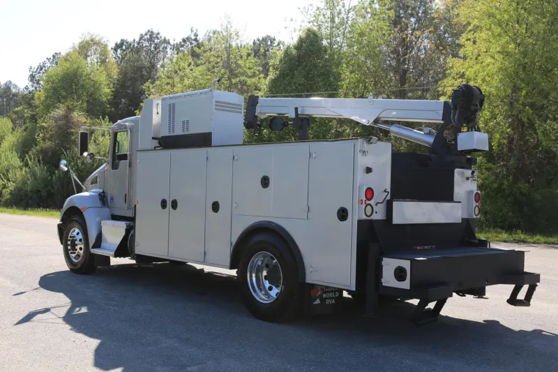2021 Kenworth T270, Under CDL, 14′ IMT Body, 10k 30′ Crane, 151k Miles, PX7, Allison Auto — Exterior 7